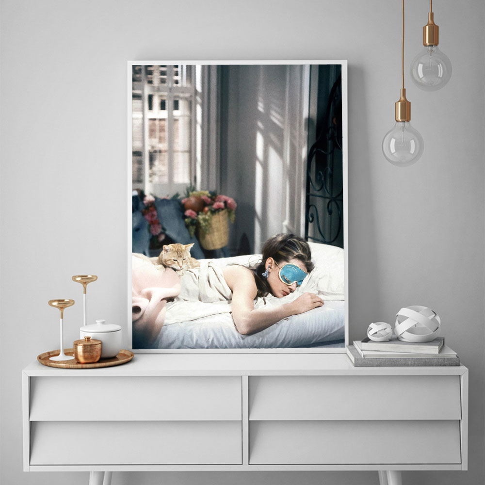 Audrey Hepburn Breakfast Poste - огляд і ціна Vintage Fashion Vogue