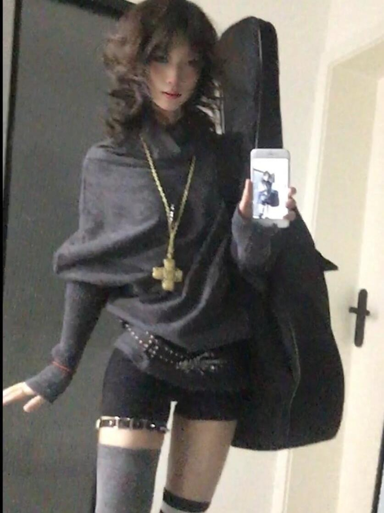 Subculture Sweaters 2000s Kore - огляд і ціна Vintage Fashion Subculture