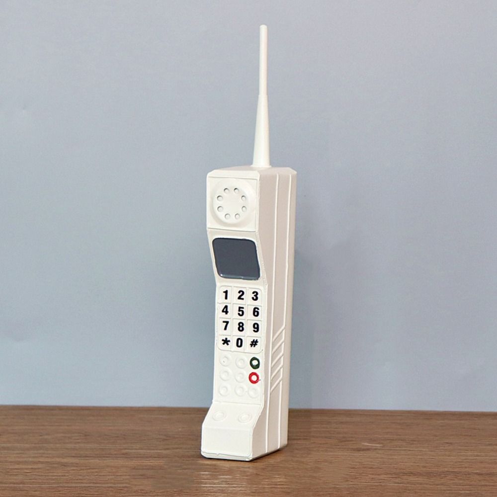 Simulation Vintage Telephone M - огляд і ціна Vintage Fashion Model